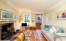 Joivy Beautiful Apartment, Private Garden, Calton Hill
