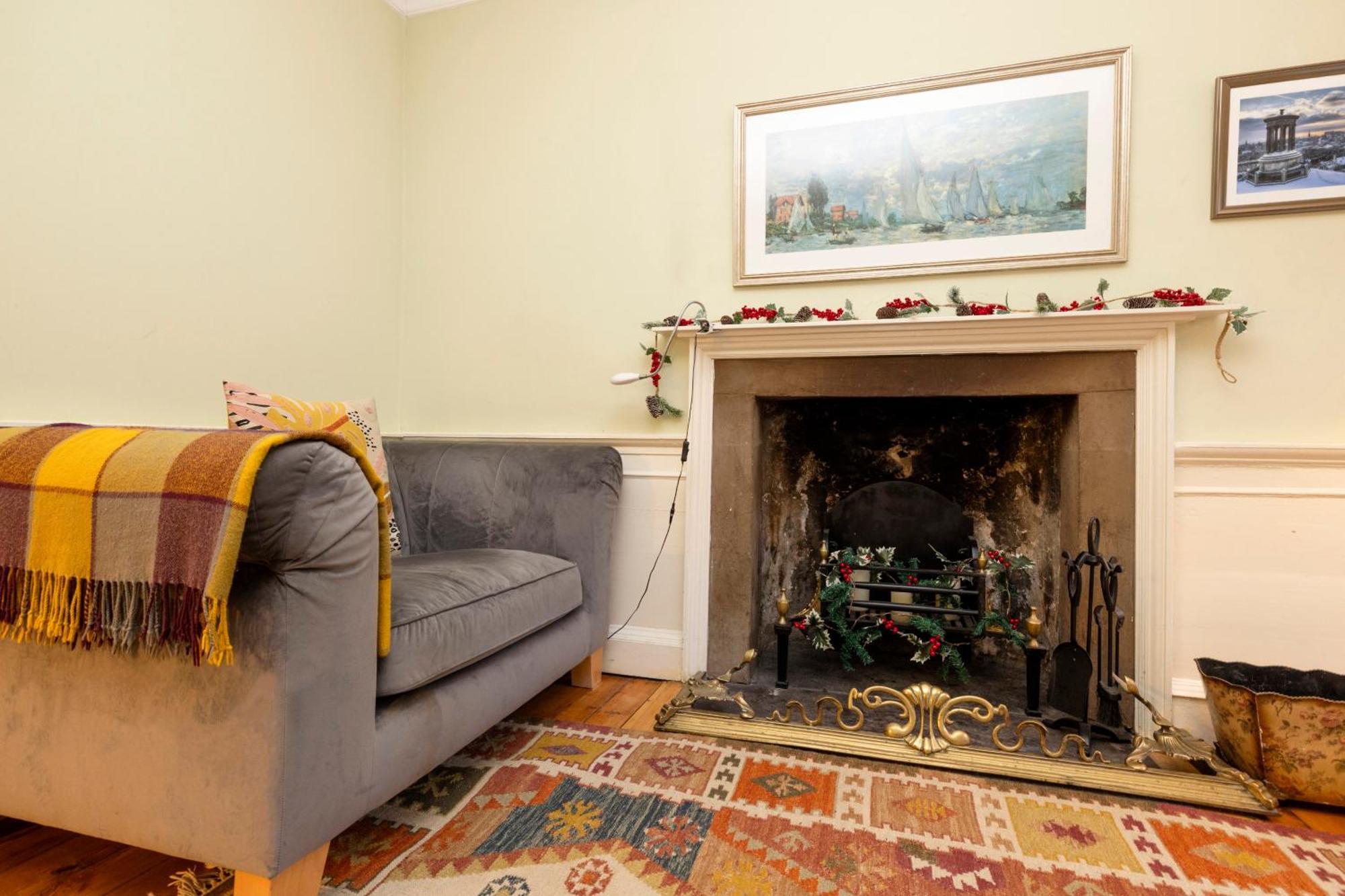 Joivy Beautiful Apartment, Private Garden, Calton Hill Edinburgh Exterior photo