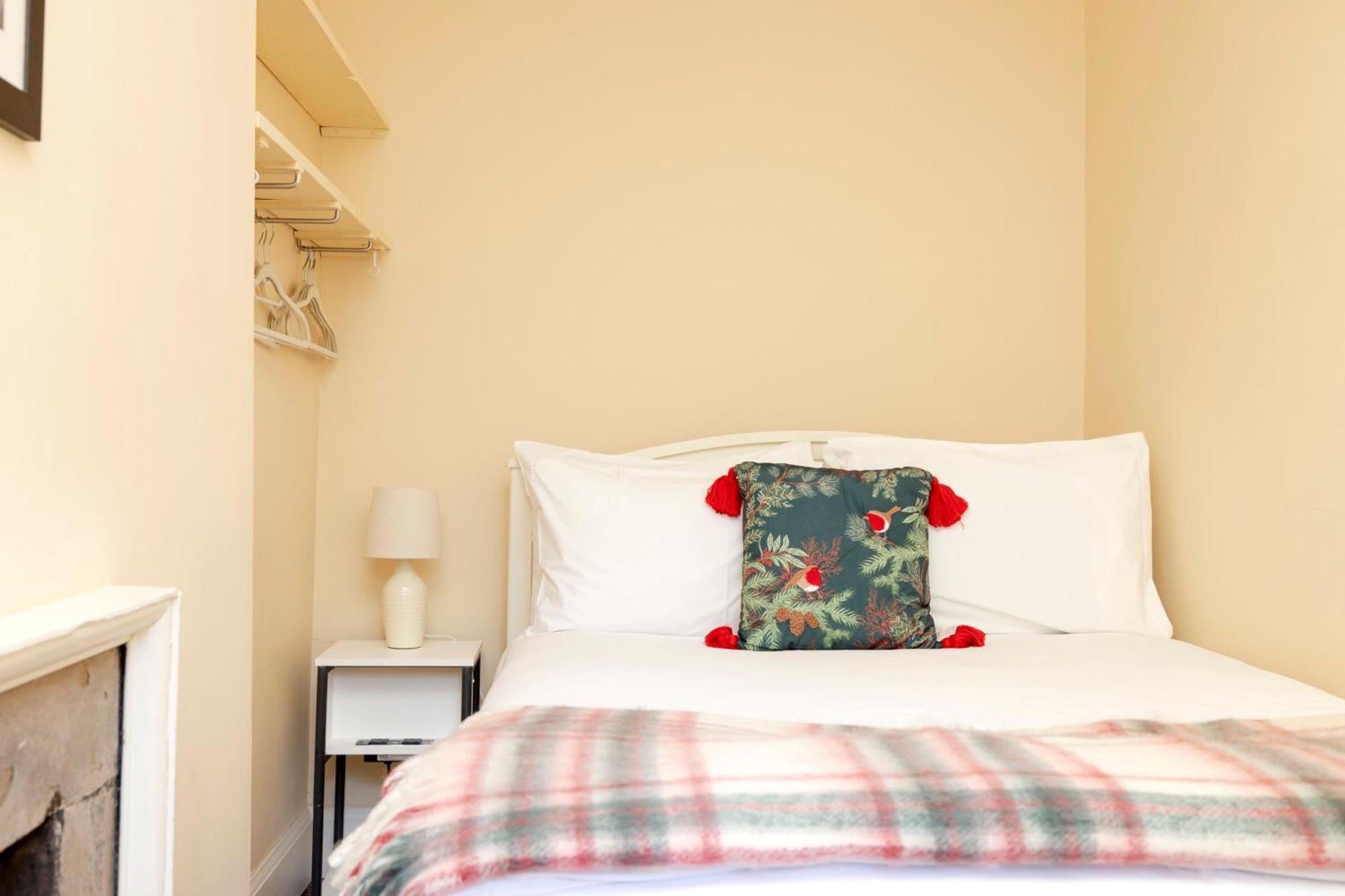 Joivy Beautiful Apartment, Private Garden, Calton Hill Edinburgh Exterior photo